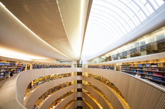 Zurich: Capture the Most Photogenic Spots With a Local - Accessibility and Adaptability