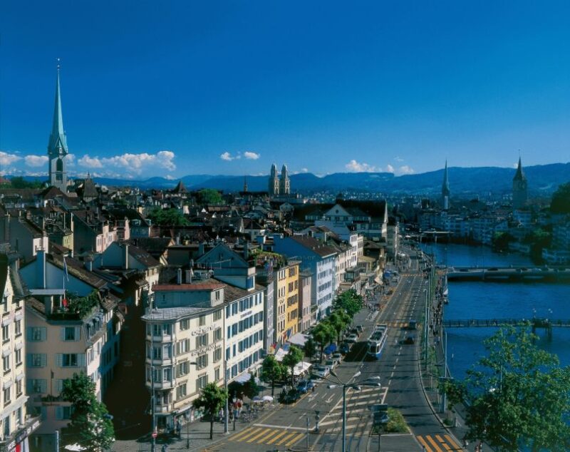 Zurich: City Bus Tour With Audio Guide and Lake Cruise - Transportation Amenities