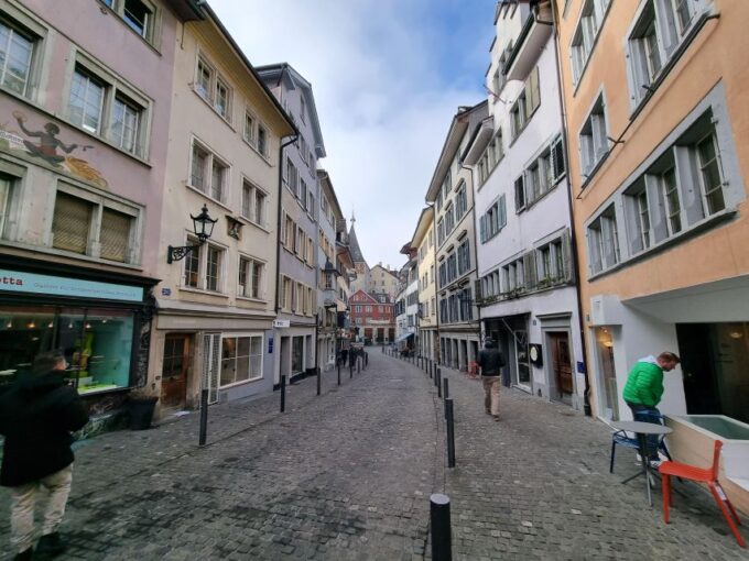 Zurich City/Old Town Audio Rally by P.I. Sir Peter Morgan - Taking in History and Culture