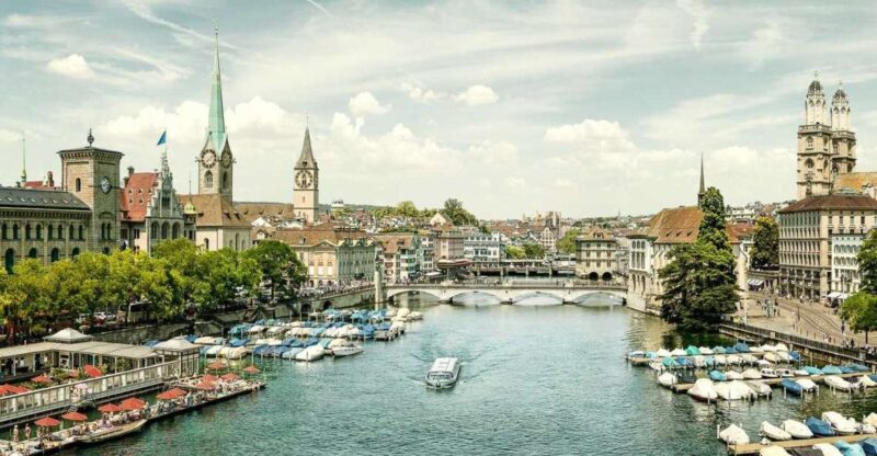 Zurich: City Tour, Cruise, and Lindt Home of Chocolate Visit - Explore Zurichs Historic Old Town