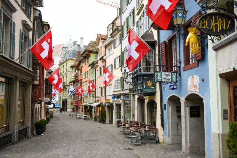 Zurich Discovery Walking Tour - Niederdorf Neighborhood Stroll
