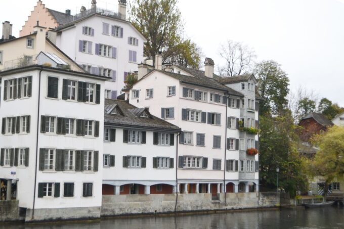 Zurich: First Discovery Walk and Reading Walking Tour - World City Trail App