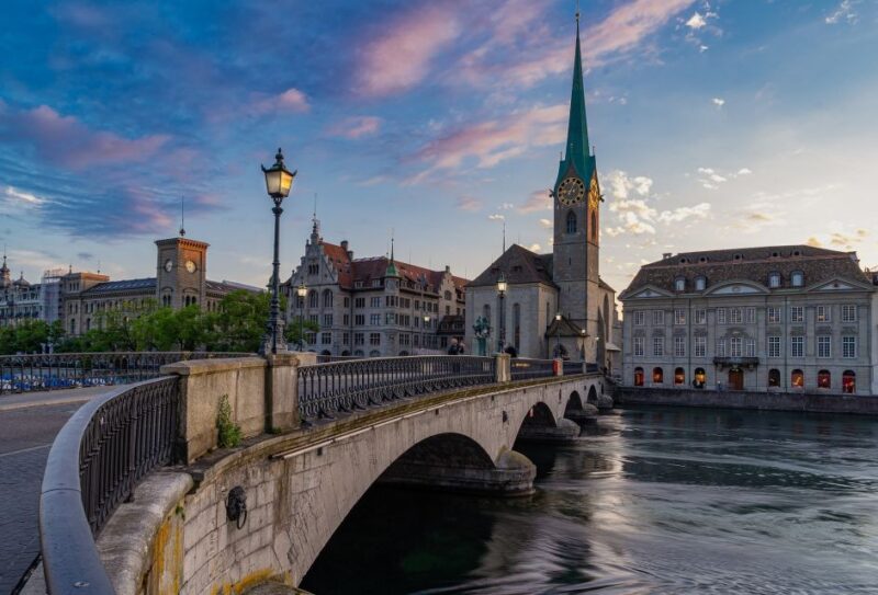 Zurich - Old Town Private Walking Tour - Witness Europes Largest Church Clock