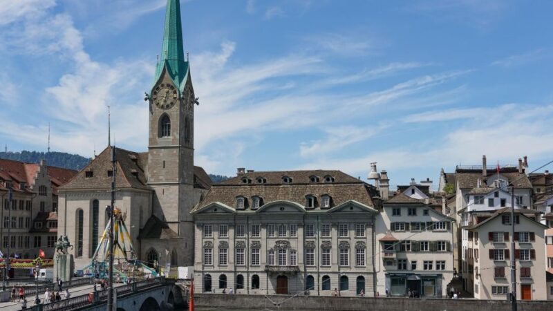 Zurich Old Town Treasures: A Timeless Journey - Discovering Zurichs Rich Legacy