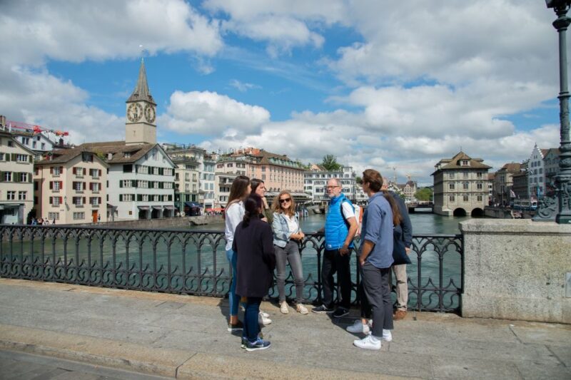 Zurich Old Town Walking Tour: 2-Hours - Key Points