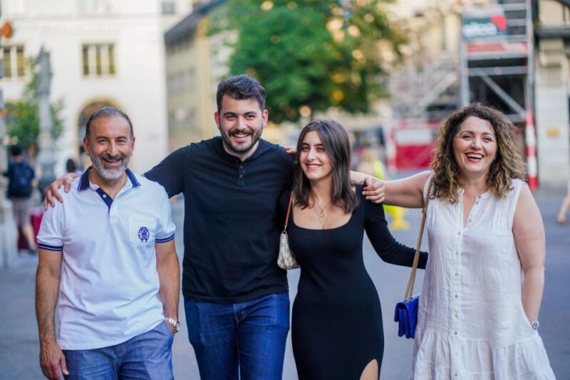 Zurich: Photoshoot & Private Guided Tour With a Local - Meeting Point and Directions