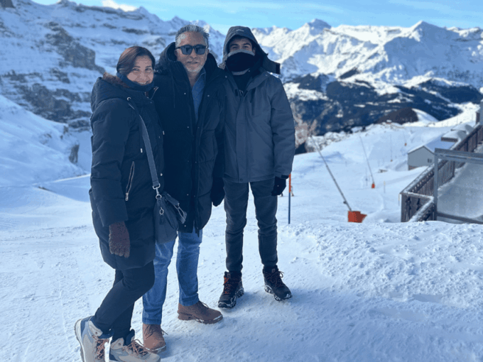 Zurich: Private Day Trip to Jungfrau and Lauterbrunnen - Booking and Reservation Details