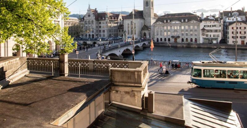 Zurich: Private Exclusive History Tour With a Local Expert - Zurichs Evolving Architectural Landscape