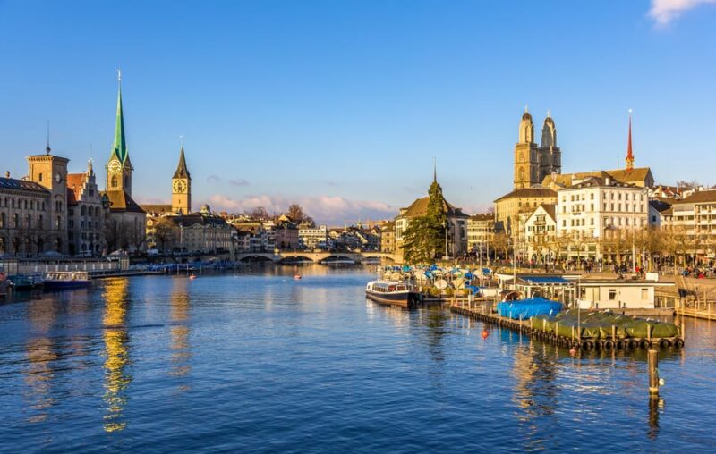 Zurich: Private Tour Highlights, Lake Cruise & Lindt Museum - Key Points