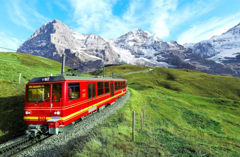 Zurich: Private Tour to Interlaken, Grindelwald & Jungfrau - Scenic Drive Through Swiss Countryside