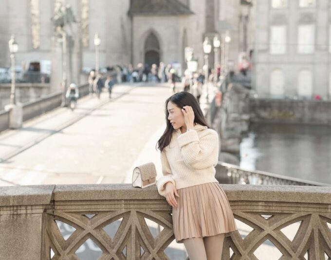 Zurich: Professional Photoshoot at the Best Spots - Editing and Photo Delivery