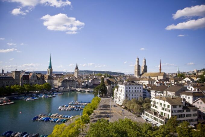 Zurich: Rhine Falls and Best of Zurich City Full-Day Tour - Mansions of the Aristocracy