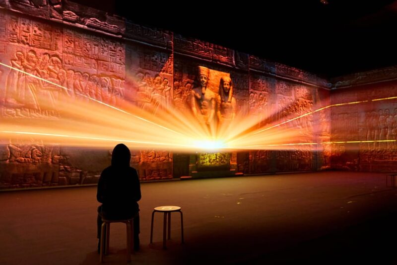 Zurich: Tutankhamun Immersive Exhibition Including VR Experience - Marveling at Ancient Egyptian Art Treasures