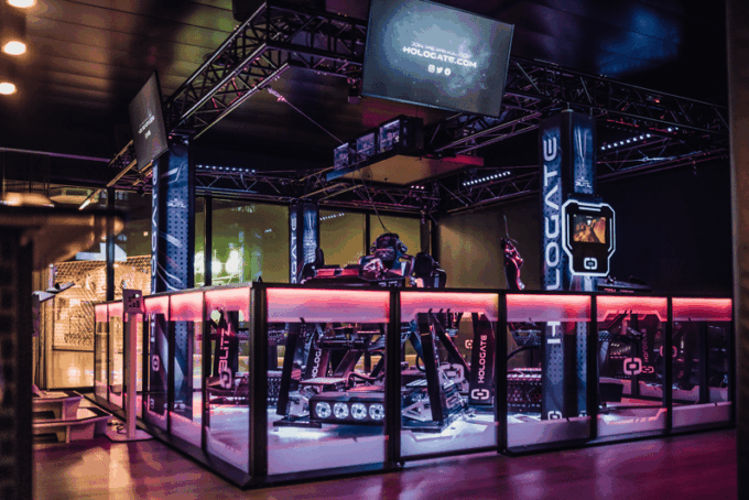 Zurich: Virtual Reality Space Racing Simulator - Customizable Gameplay and Playtime