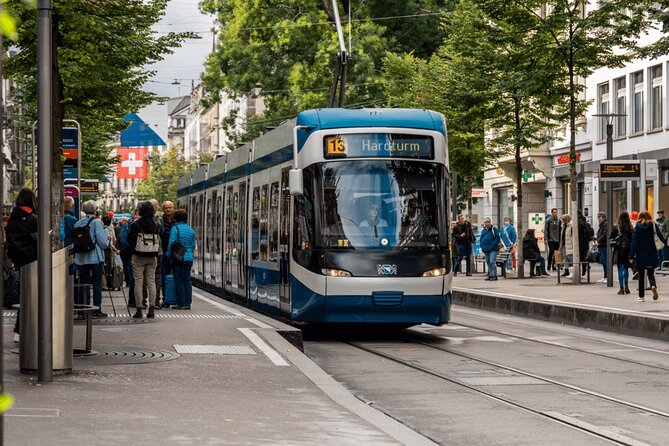 Zurich With Cruise and Lindt Home of Chocolate (Private Tour) - Tour Reviews and Feedback
