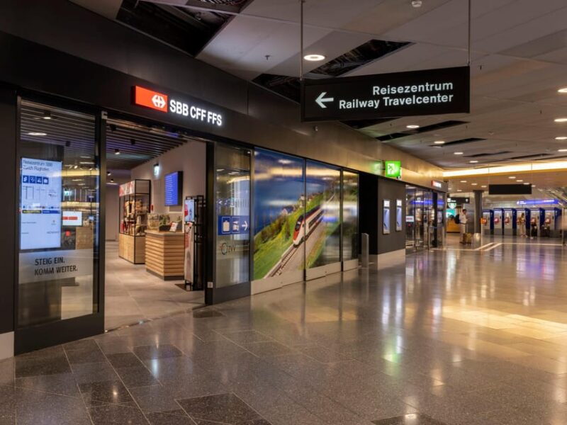 ZVV 1-Day Pass: Unlimited Travel in Zurich Zone 110 & 121 - Centralized Travel Connectivity
